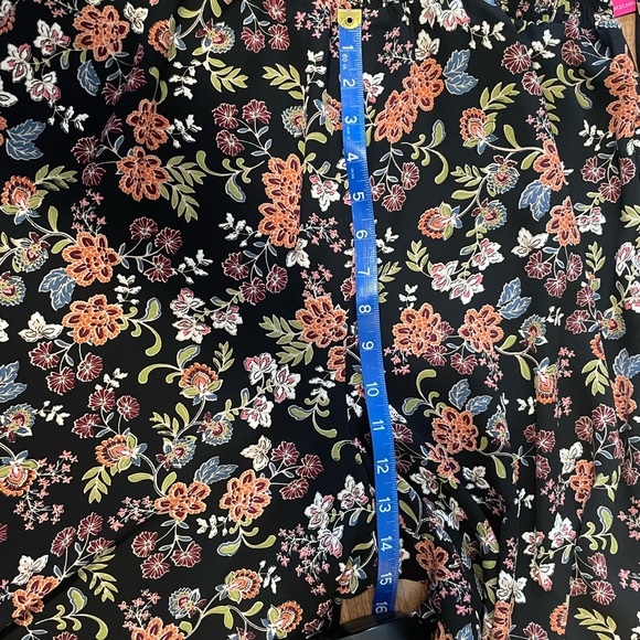 Summer Chic Boho Floral Vince Camuto Large Bow-Neck Halter Jumpsuit NWT - Picture 5 of 9